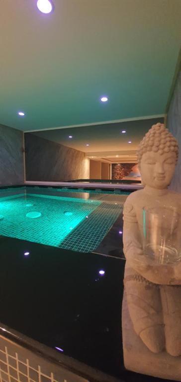 Modern Top Floor Sea View 3Br With Pools, Spa & Fitness Bečići Ngoại thất bức ảnh