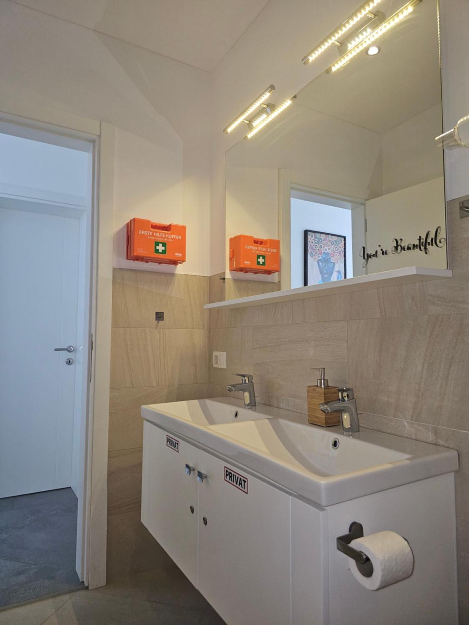Modern Top Floor Sea View 3Br With Pools, Spa & Fitness Bečići Ngoại thất bức ảnh